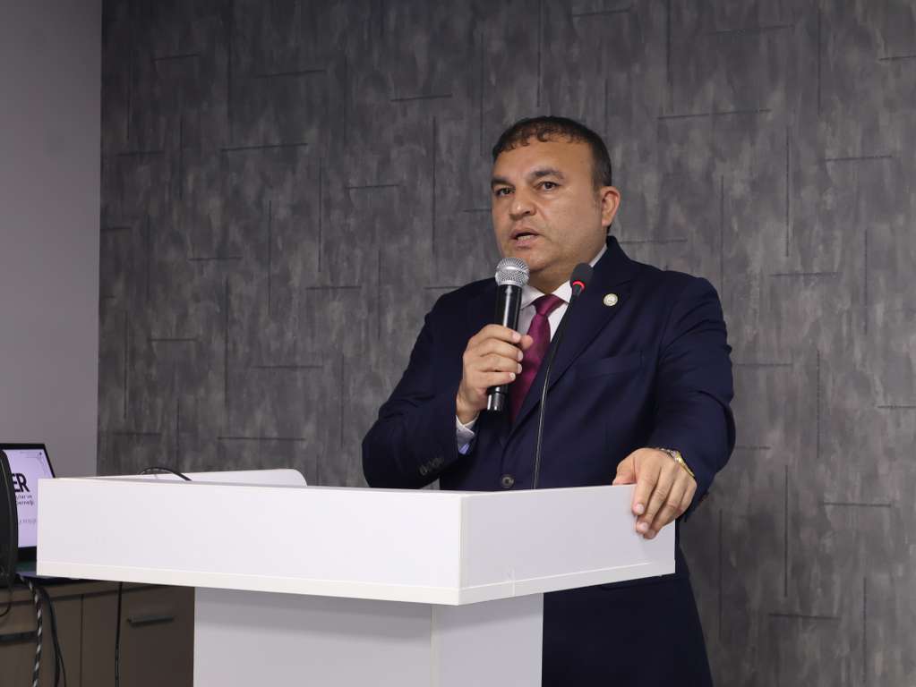 SİMDER'de Sezgin Aydın Güven Tazeledi