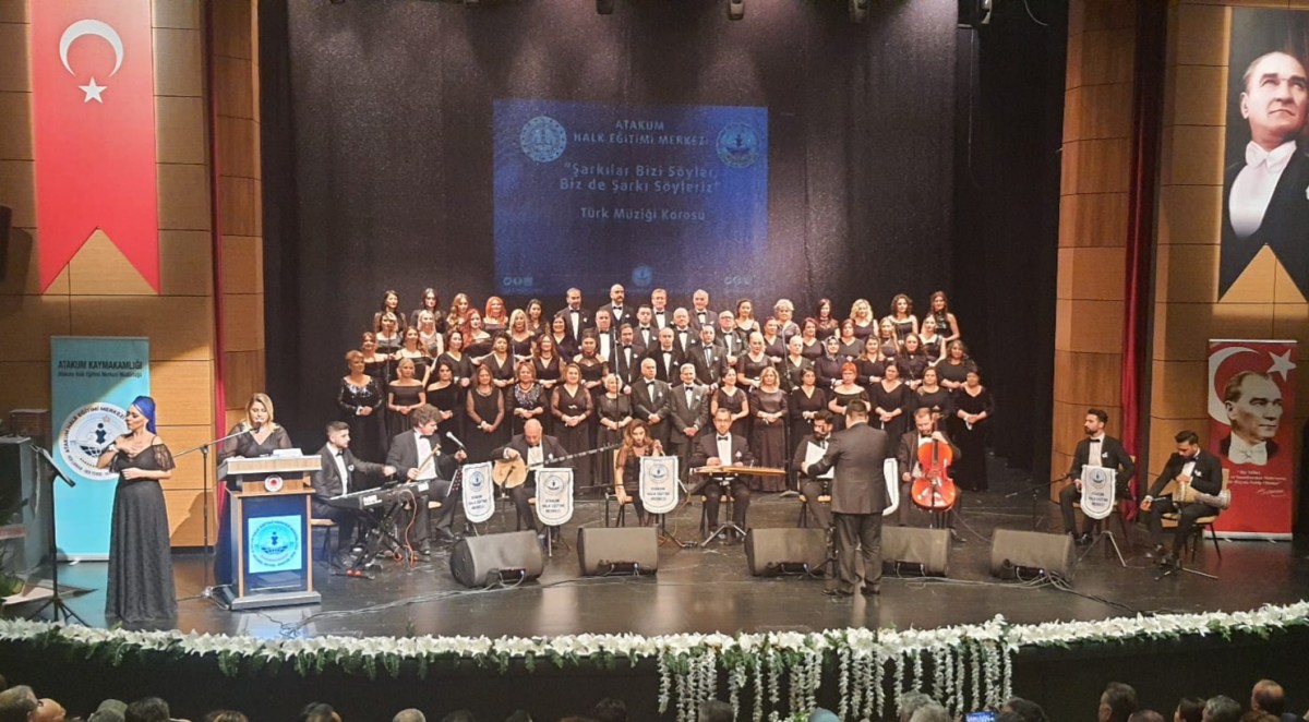 Atakum Halk Eğitimi Merkezi Türk Müziği Korosu Konserine Yoğun İlgi